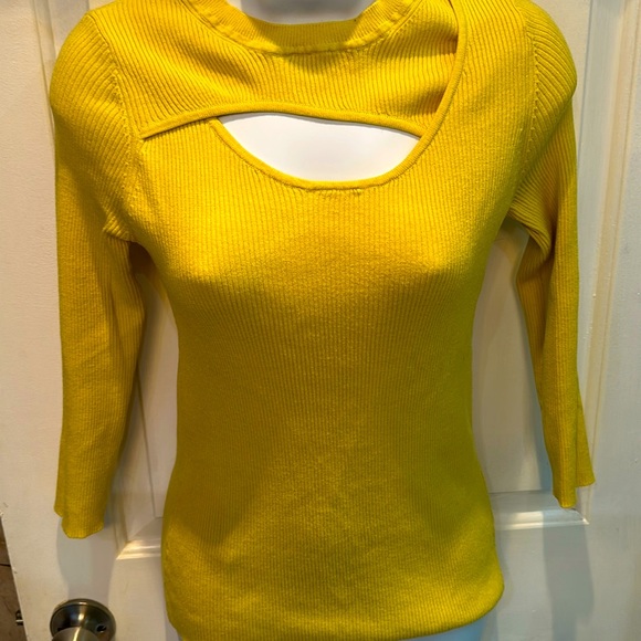 Carmen - Picture 1 of 3